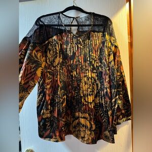 NWT Sunny Leigh Women’s Top Size 2XL